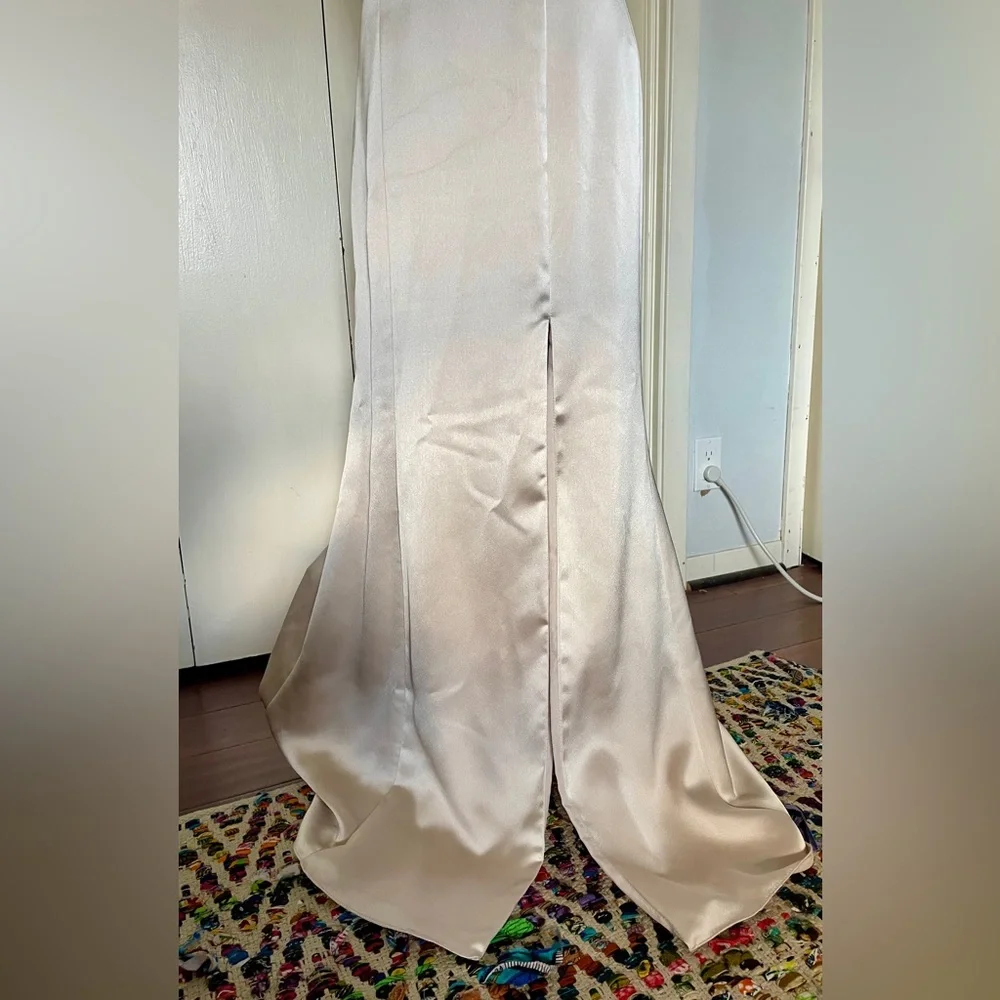 Amsale CHLOE in Champagne size 6 - Picture 9 of 10